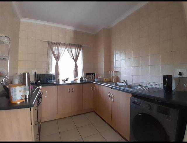 2 BEDROOM APARTMENT FOR SALE IN ELDO LAKES ESTATE